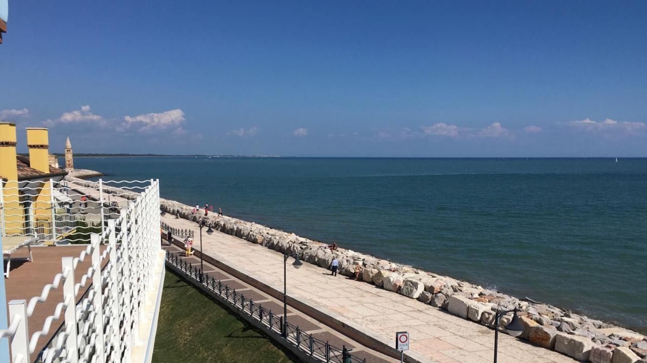 Cà dell'Angelo - Caorle Aparthotel Exterior foto
